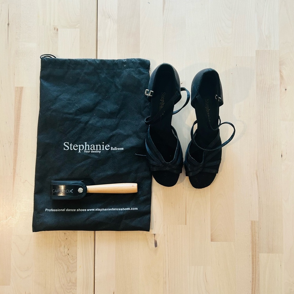 Stephanie Professional Ballroom Shoes & Capezio Brush Set - 6.5
